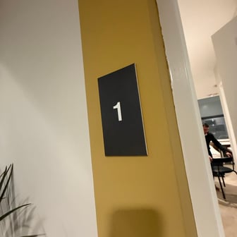 Bronze Room - Image 4